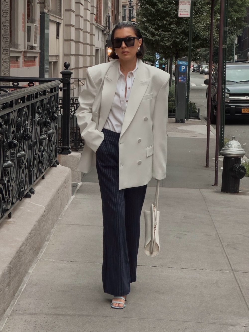 The Frankie Shop Zia Covered Buttons Blazer White Double Breasted - Picture 10 of 10